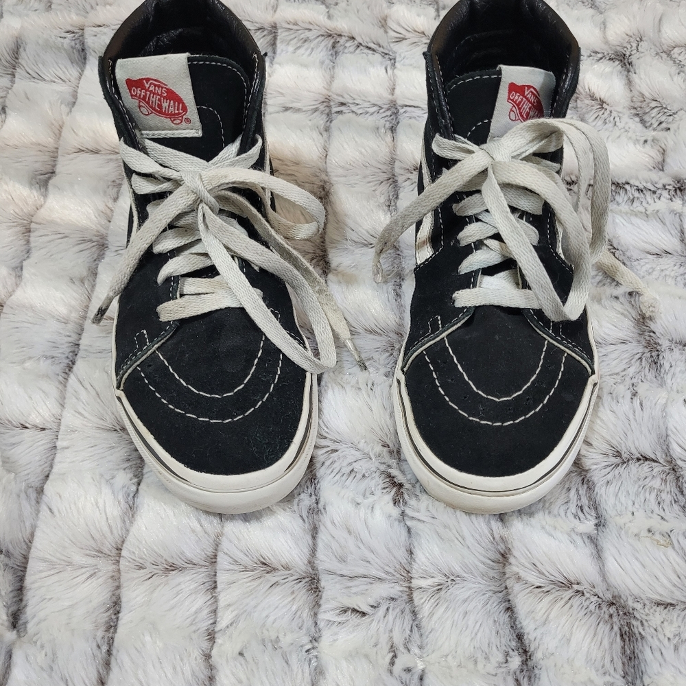 4/$25 Vans Kids Shoes used Great condition - Picture 4 of 10